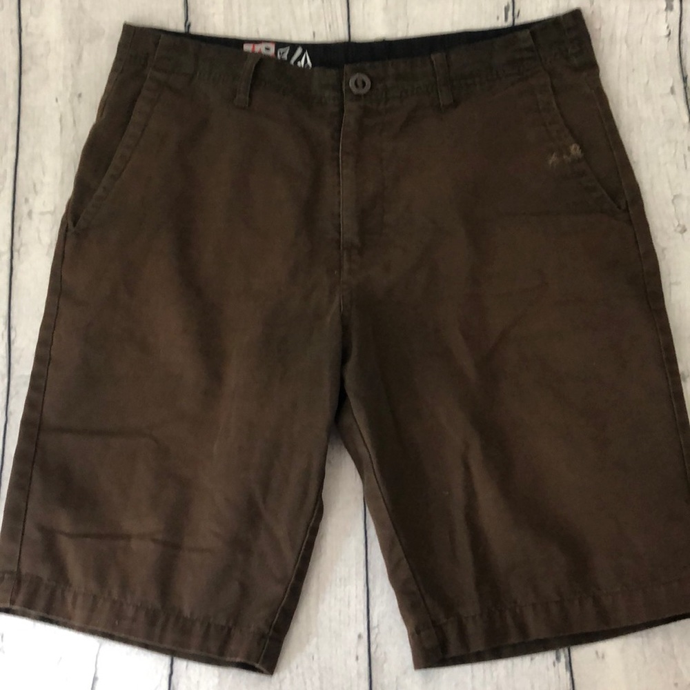 Men’s Volcom shorts